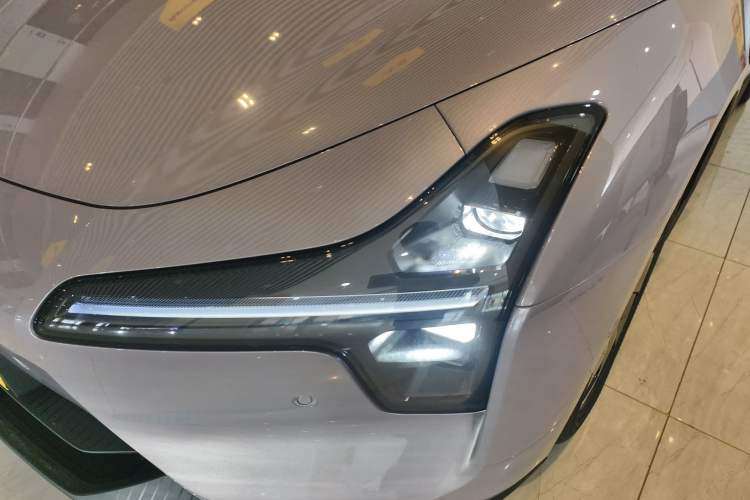 Used XPeng MONA M03 2025 600 with Ultra-Long Range Max Left Front Headlight