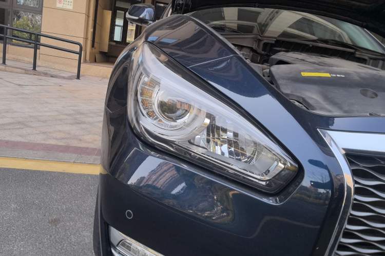 Used Infiniti Q70 2019 Q70L 2.0T Enjoyment Edition Right Front Headlight