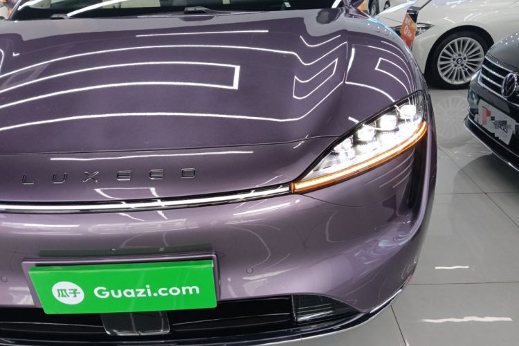 Used Hima Luxeed R7 2025 Range-Extended Version 251 km Max Left Front Headlight