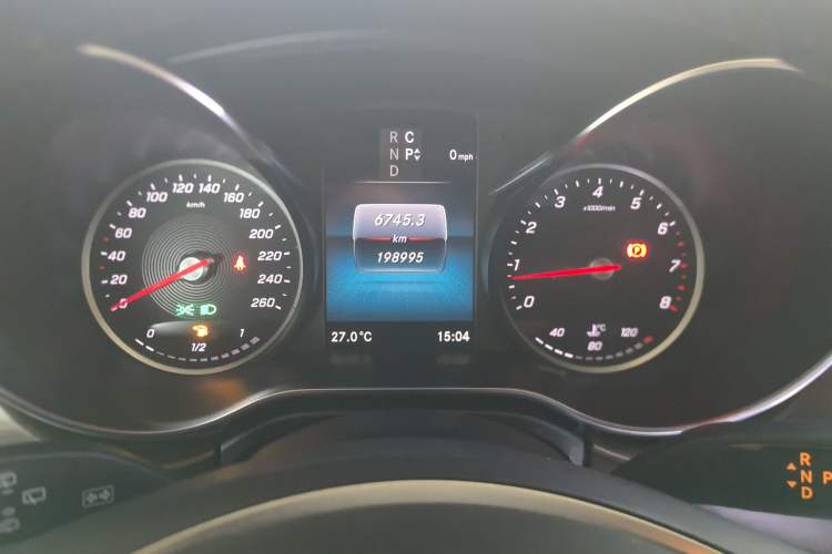 Used Mercedes-Benz V-Class 2020 V 260 Avantgarde Edition Instrument Cluster