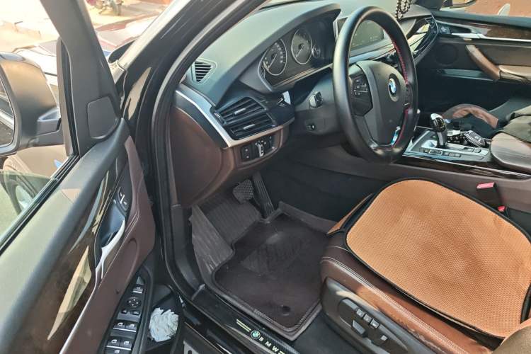 Used BMW X5 2014 xDrive35i Elegant Edition Driver Seat