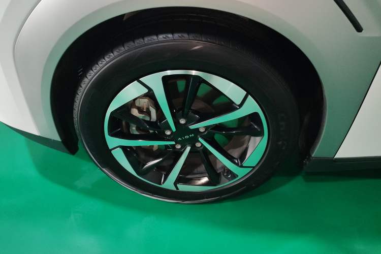 Used AION Y 2022 Plus 70 Smart Edition