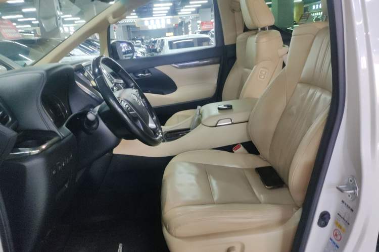 Used Toyota Alphard 2019 Dual-Engine 2.5L Prestige Edition
