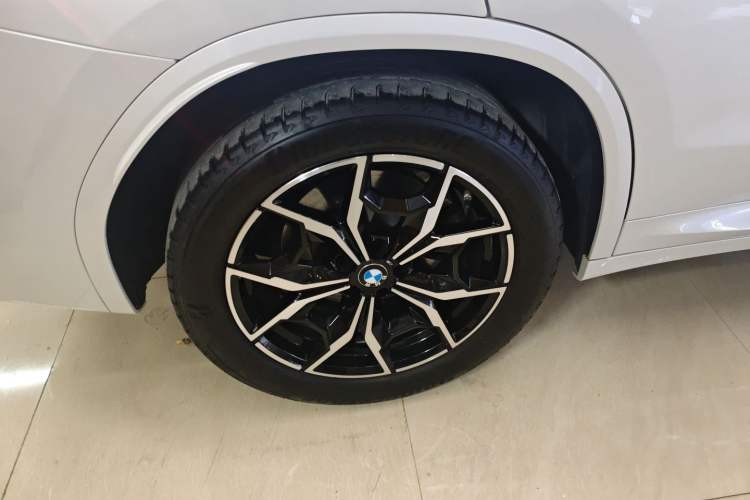 Used BMW X3 2023 xDrive25i M Sport Package Right Rear Wheel Hub