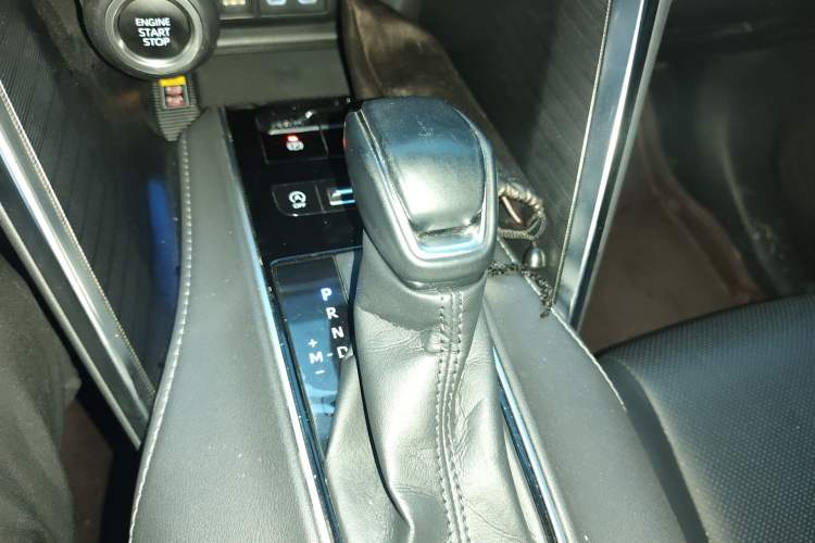 Used Toyota Harrier 2023 2.0L CVT Two-Wheel Drive Deluxe Edition