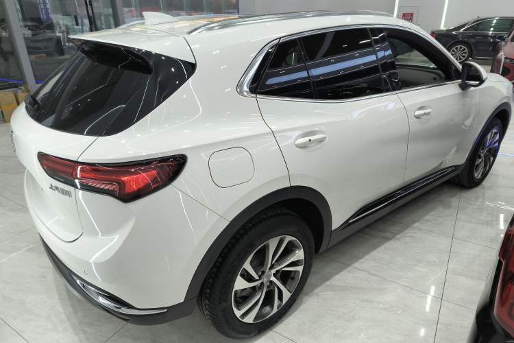 Used Buick Envision 2020 Encore S 652T Two-Wheel Drive Luxury Model