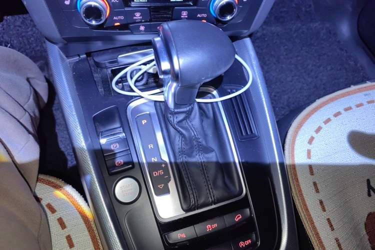 Used Audi Q5 2017 Plus 40 TFSI Technology Model