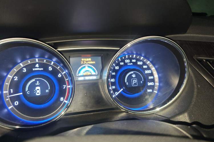 Used Hyundai Sonata 2013 2.0L Automatic Luxury Edition