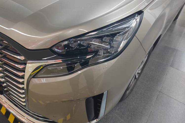 Used Buick GL8 2023 ES Lu Zun Deluxe Model