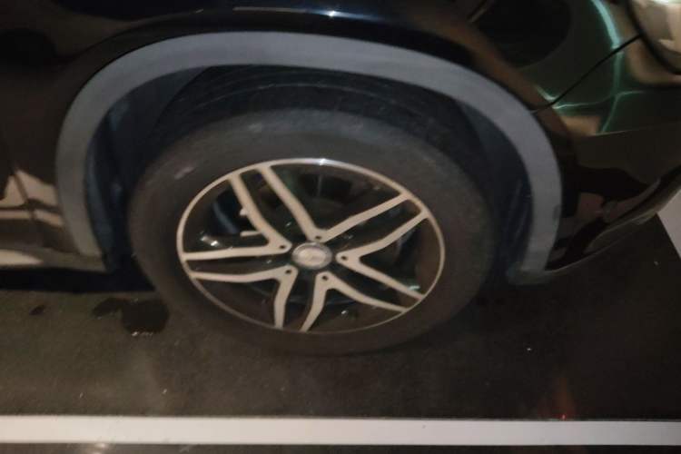 Used Mercedes-Benz GLA 2016 GLA 220 4MATIC Fashion Edition Right Front Wheel Hub