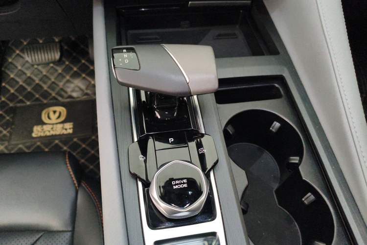 Used CHANGAN CS75 PLUS 2022 2nd Generation 1.5T Automatic Pilot Version
