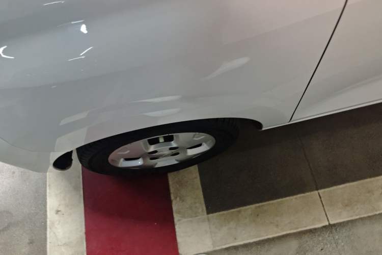 Used Roewe Clever 2021 302 km New Four-Seater Super-Efficient Version