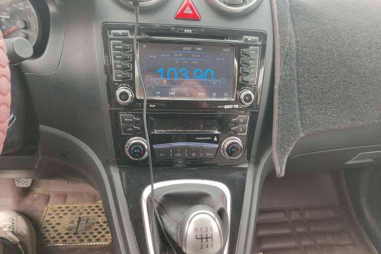 Used Haval H6 2016 Upgraded Model 1.5T Manual Two-Wheel Drive Elite Version