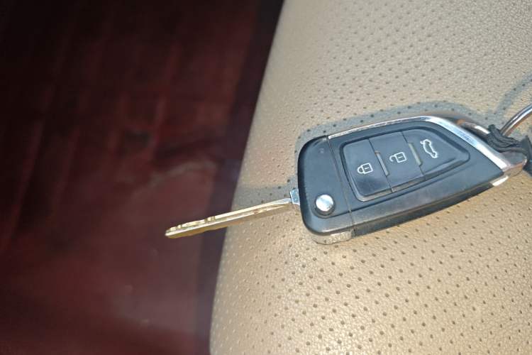 Used BYD F3 2012 Energy-Saving Edition 1.5L Manual Standard Model
