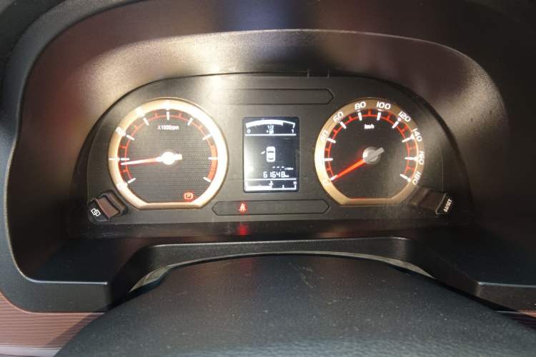 Used FORTHING Lingzhi 2018 M5 1.6L 7-Seater Luxury Model