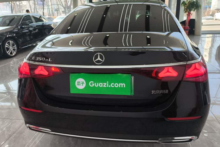 Used Mercedes-Benz E-Class New Energy 2024 E 350 e L Plug-in Hybrid Sedan
