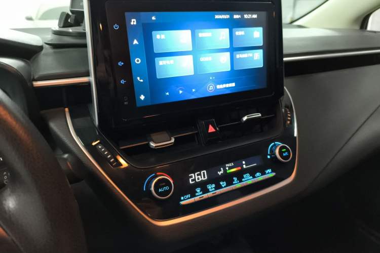 Used Toyota Corolla 2021 Dual-Motor 1.8L E-CVT Elite Edition Audio And AC Panel