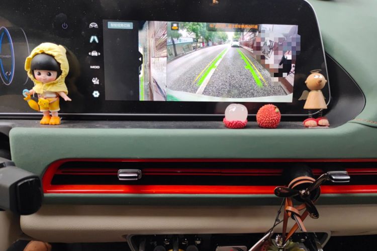 Used ORA Good Cat 2022 Morandi Edition 400km Standard Range Premium Version Lithium Iron Phosphate Audio And AC Panel