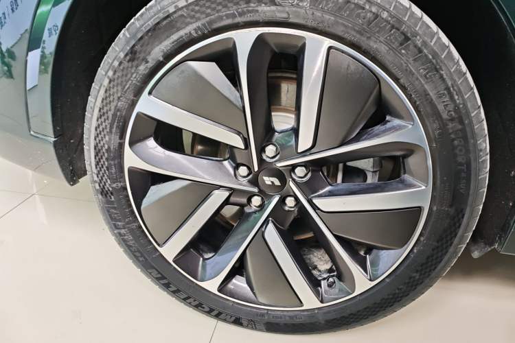 Used Li Auto L9 2022 Max model