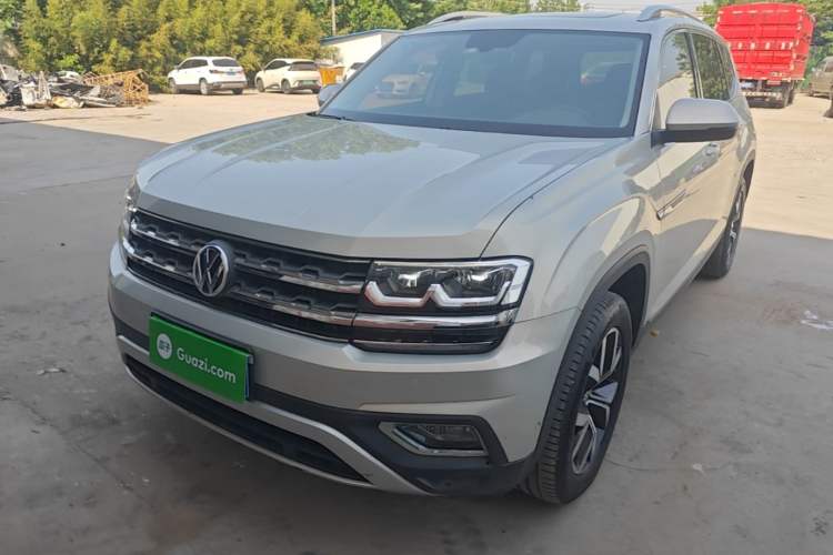 Used Volkswagen Teramont 2017 330TSI Two-Wheel-Drive Luxury Edition Front Left 45 Deg