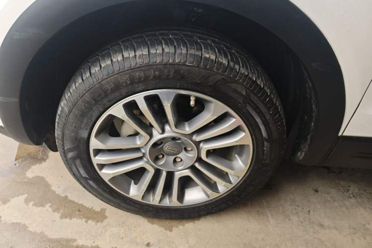 Used Qoros 5 2019 1.6T Automatic Zhiyun Connect (AliOS) Edition Prestige Model
