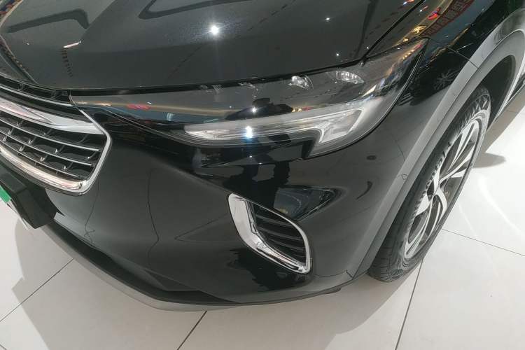 Used Buick Envision 2022 Encore S 652T Two-Wheel-Drive Luxury Model
