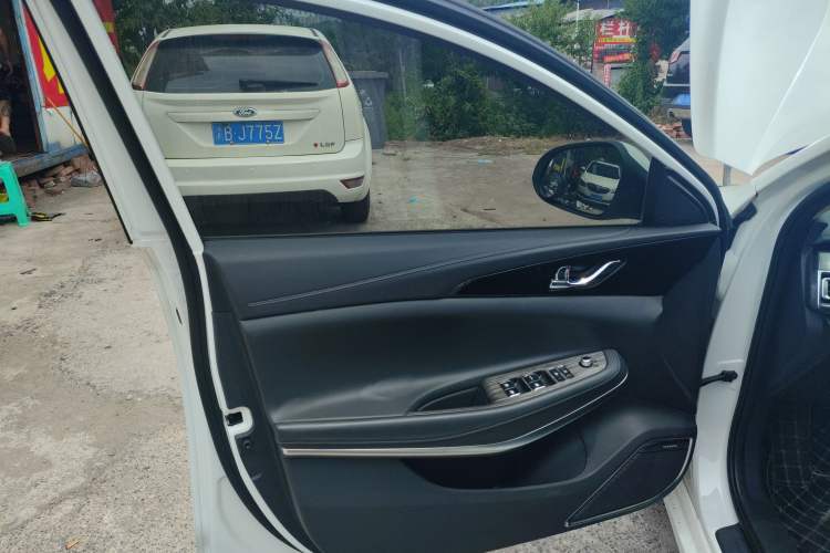 Used CHANGAN Ruicheng CC 2020 1.5T Automatic Xuanrui Model
