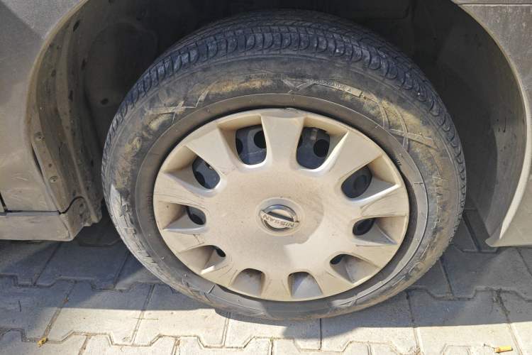 Used Nissan Sylphy 2018 Classic 1.6XE Manual Comfort Edition Right Front Wheel Hub