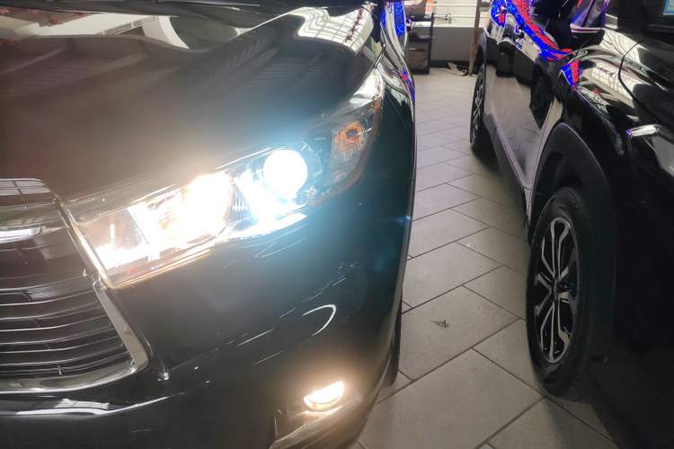 Used Toyota Highlander 2015 2.0T Four-Wheel Drive Luxury Edition 7-Seater Left Front Headlight