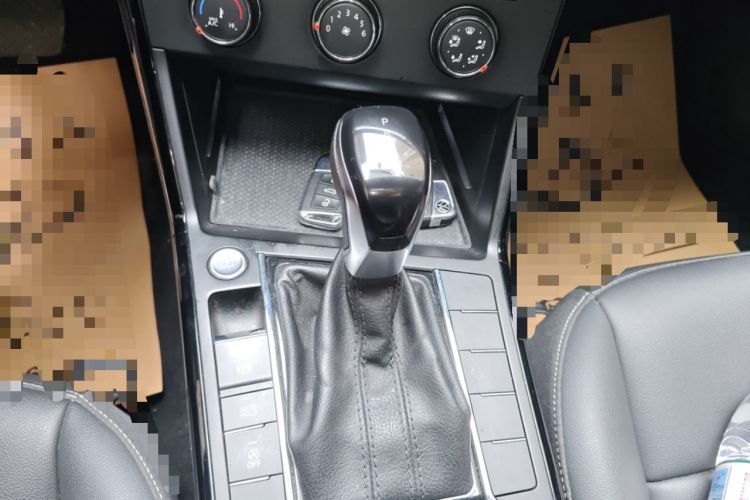 Used Volkswagen Passat 2022 280TSI Business Edition Gear Lever