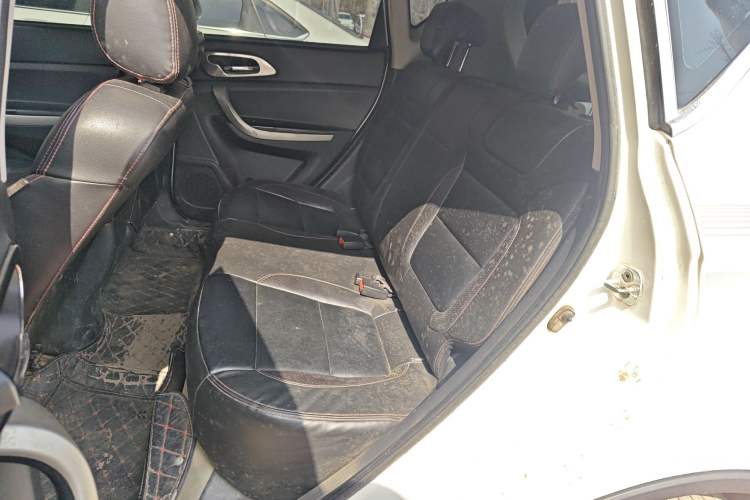 Used Changan CS35 2012 1.6L Manual Luxury Model China IV Standard
