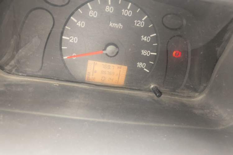 Used Wuling Zhiguang 2010 1.0L Liye Edition Odometer Close Up