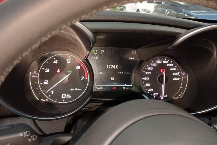 Used Alfa Romeo Giulia 2017 2.0T 200HP Luxury Edition