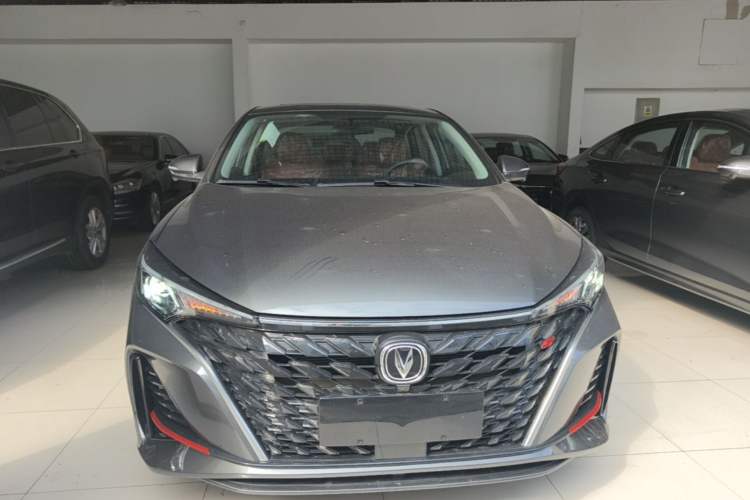 Used CHANGAN Eado 2025 PLUS 1.4T Dual-Clutch High-Energy Version Front