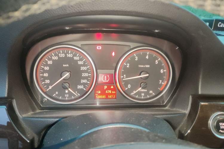 Used BMW 3 Series 2010 325i Sport Edition Instrument Cluster