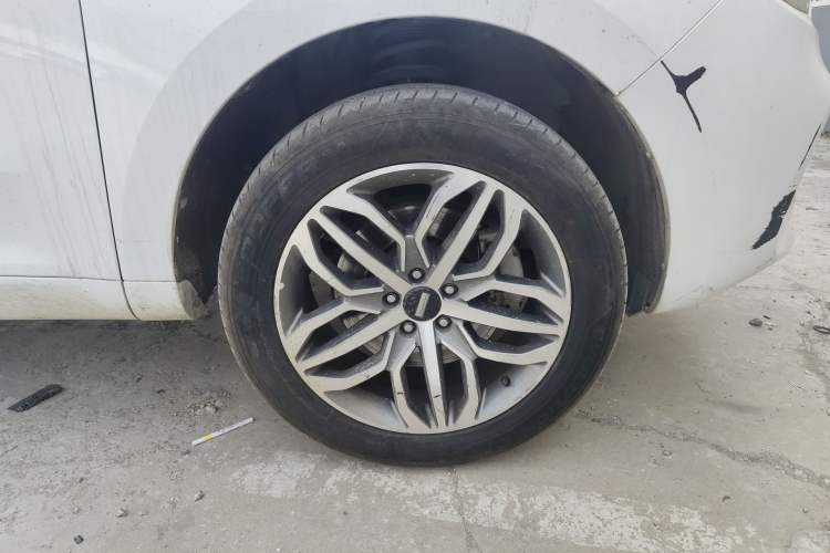 Used Wey VV5 2019 Upgraded Model 2.0T Two-Wheel Drive Ultra-Luxury Version China V Standard