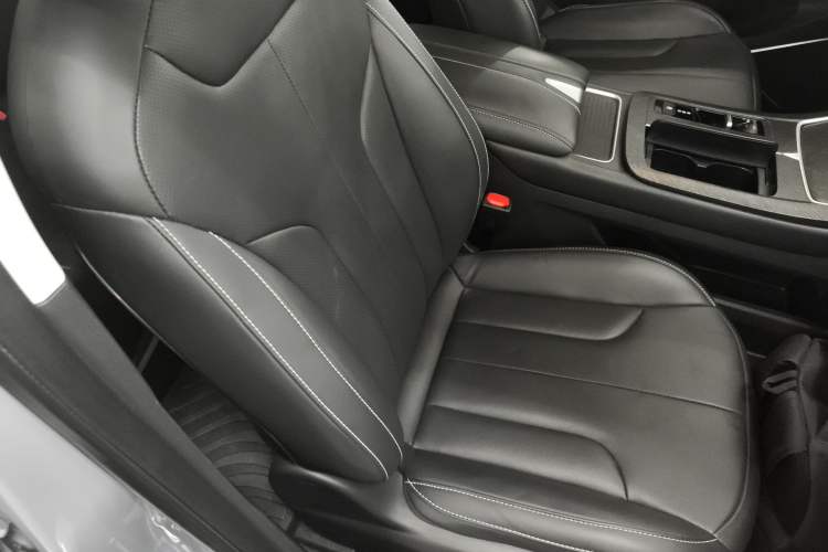 Used Venucia V DD-i 2023 60km iD Version