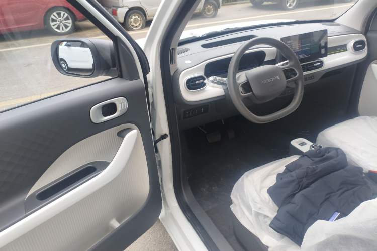 Used Geely Galaxy Panda 2025 210 km – Yuanqi Bear