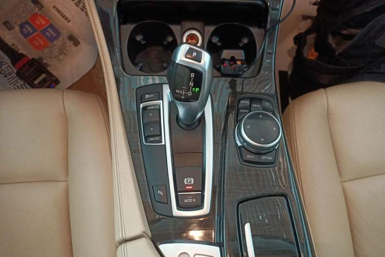 Used BMW 5 Series 2014 525Li Luxury Design Package