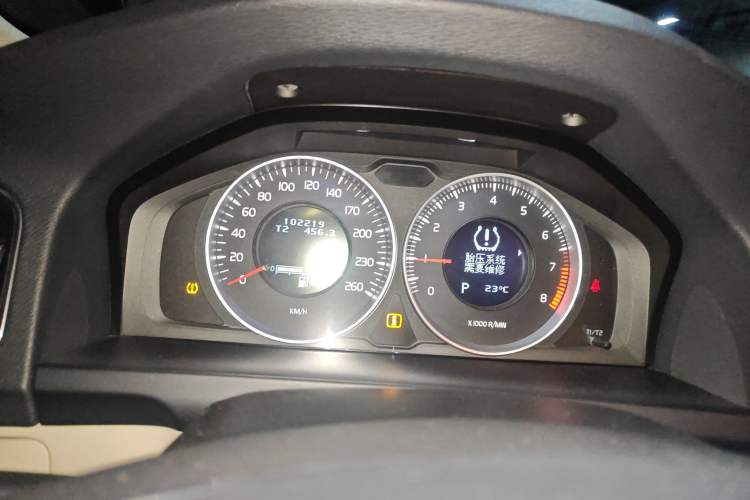 Used Volvo S60 2012 T5 Zhiya Edition Instrument Cluster
