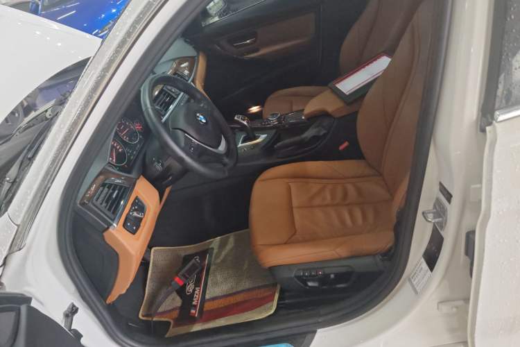 Used BMW 3 Series 2014 320Li Luxury Design Package