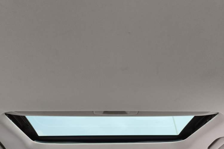 Used GAC Trumpchi GS5 2019 270T Automatic Luxury Edition Headliner