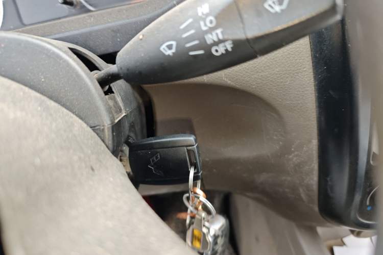 Used Wuling Rongguang V 2018 1.5L Practical Version Vehicle Key