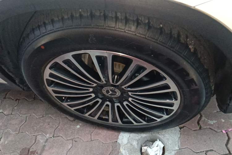 Used Mercedes-Benz GLC 2019 GLC 200 L 4MATIC Right Front Wheel Hub