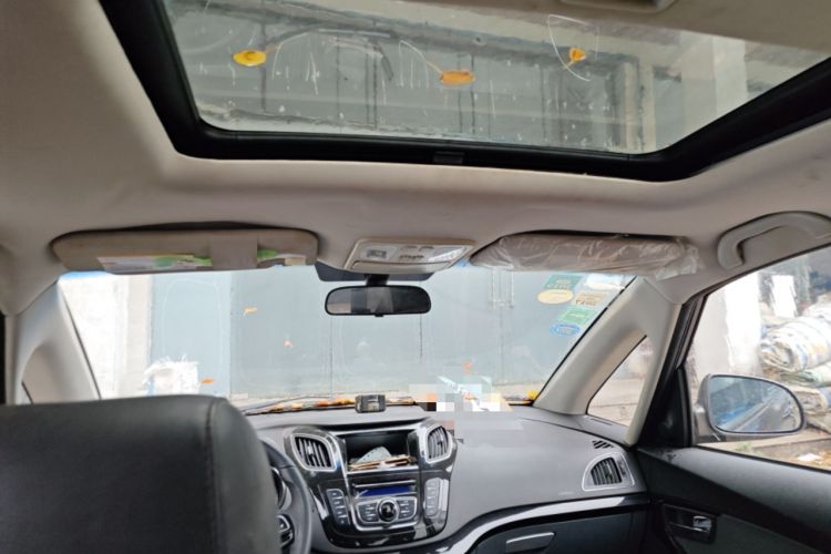 Used JAC Group Refine M2 2013 1.8L Manual Luxury 5-Seater Headliner