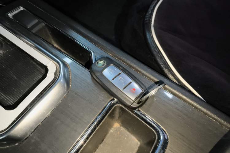 Used Venucia T90 2017 2.0L CVT Smart Edition
