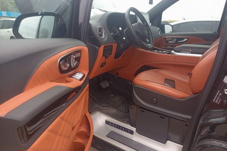 Used Mercedes-Benz Vito 2023 2.0T Business Version 7 Seats Driver Seat