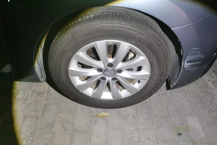 Used Volkswagen Beetle 2018 180TSI Yile Model Right Front Wheel Hub