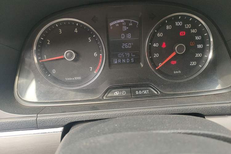 Used Volkswagen Lavida 2013 Revised Version 1.6L Automatic Luxury Edition