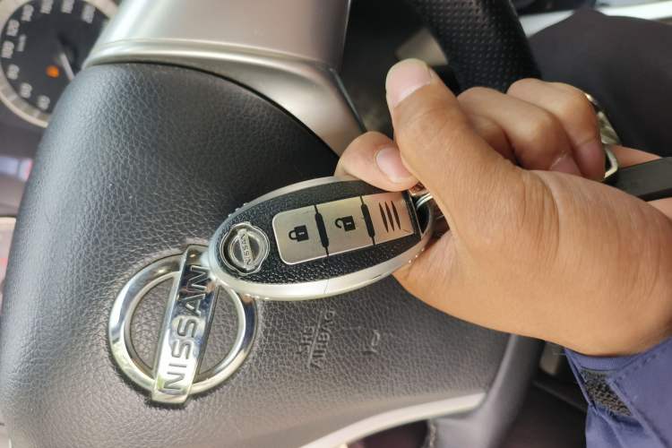 Used Nissan Terra 2020 2.5L XL Upper 4WD Automatic Four-Wheel Drive Luxury Edition Vehicle Key